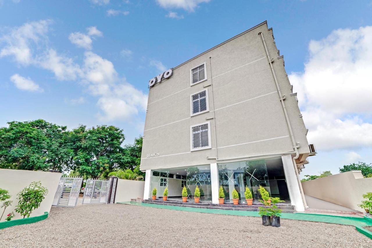 Vaccinated Staff- Oyo Flagship 60526 Five Star Grand Shamshabad Extérieur photo